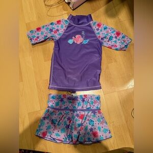 Girls swimsuit/rash guard
